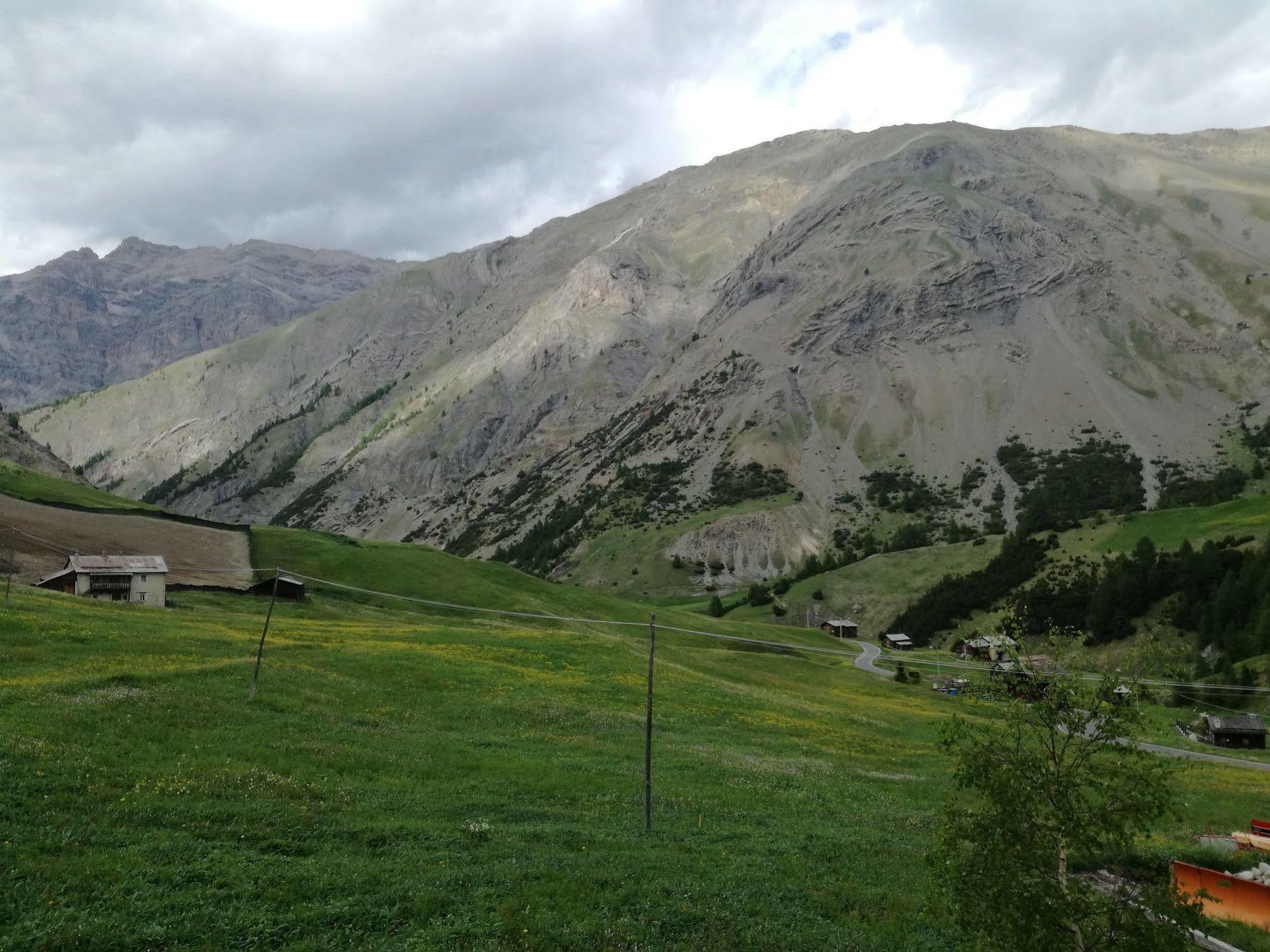 Hotel Bait De Angial Livigno Buitenkant foto